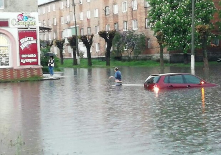 Затопление улиц в Червонограде
