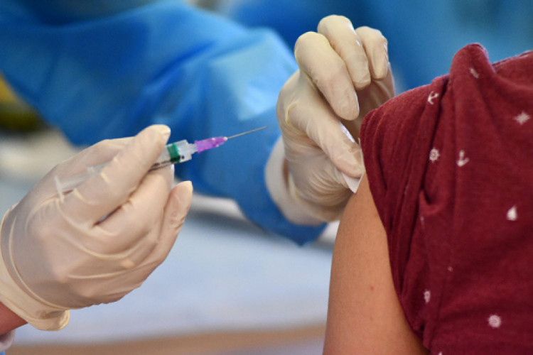 Прививку от коронавируса во Львове делают вакциной CoronaVac