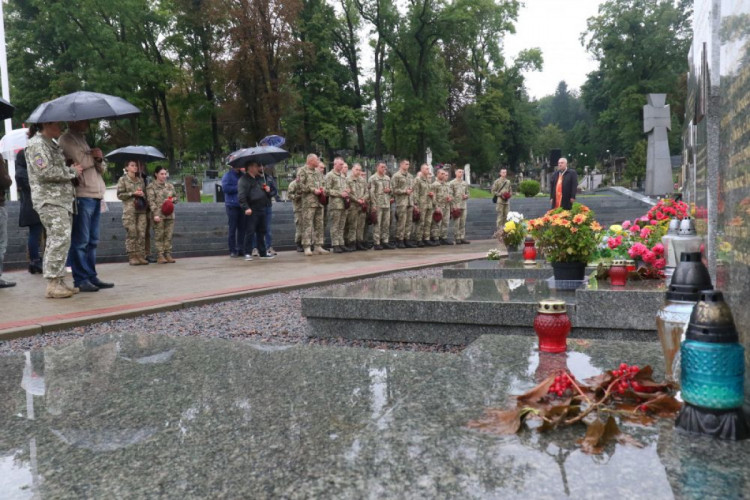  У Львові вшанували Героїв-захисників України