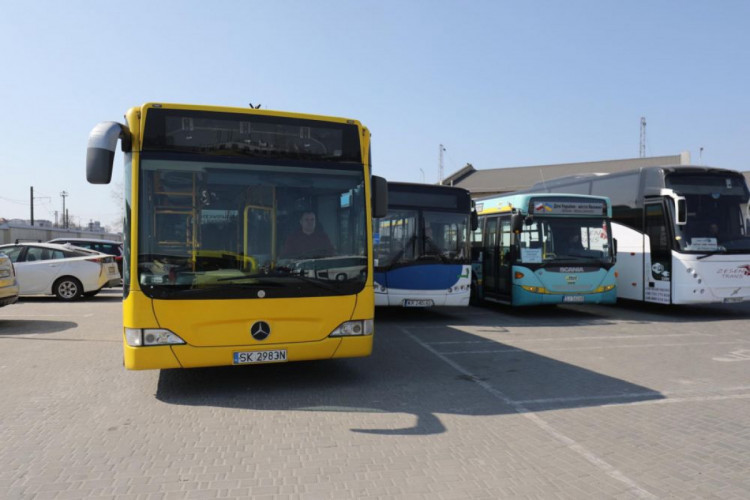 Львів отримав 20 автобусів від міст-побратимів із Польщі